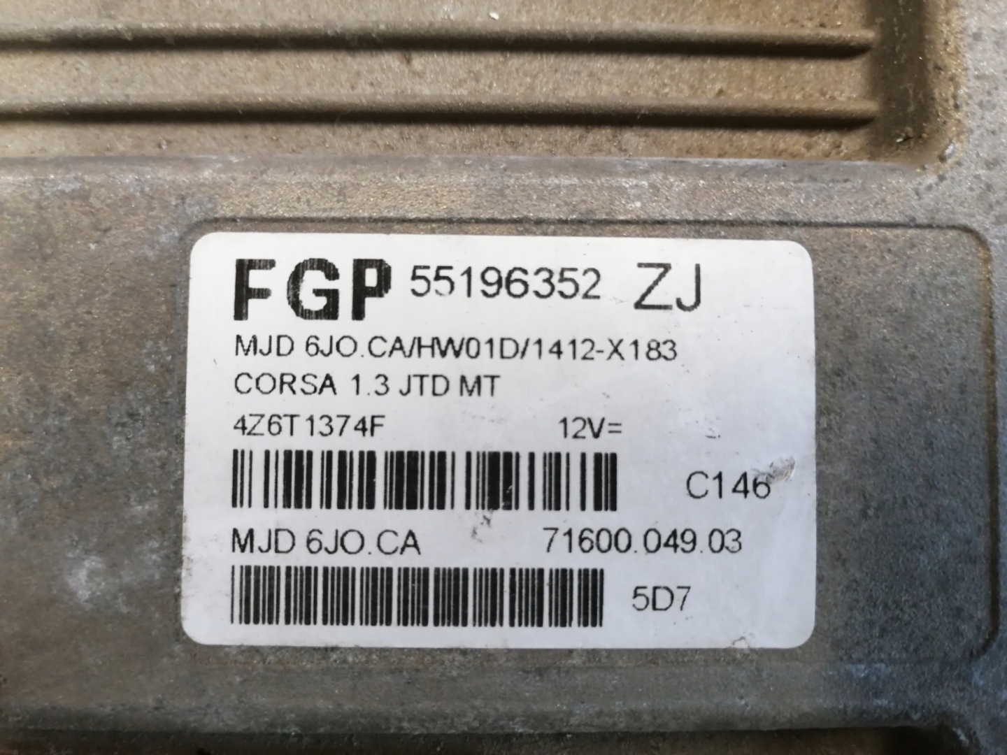 control unit of the engine OPEL CORSA C COMBO 55196352
