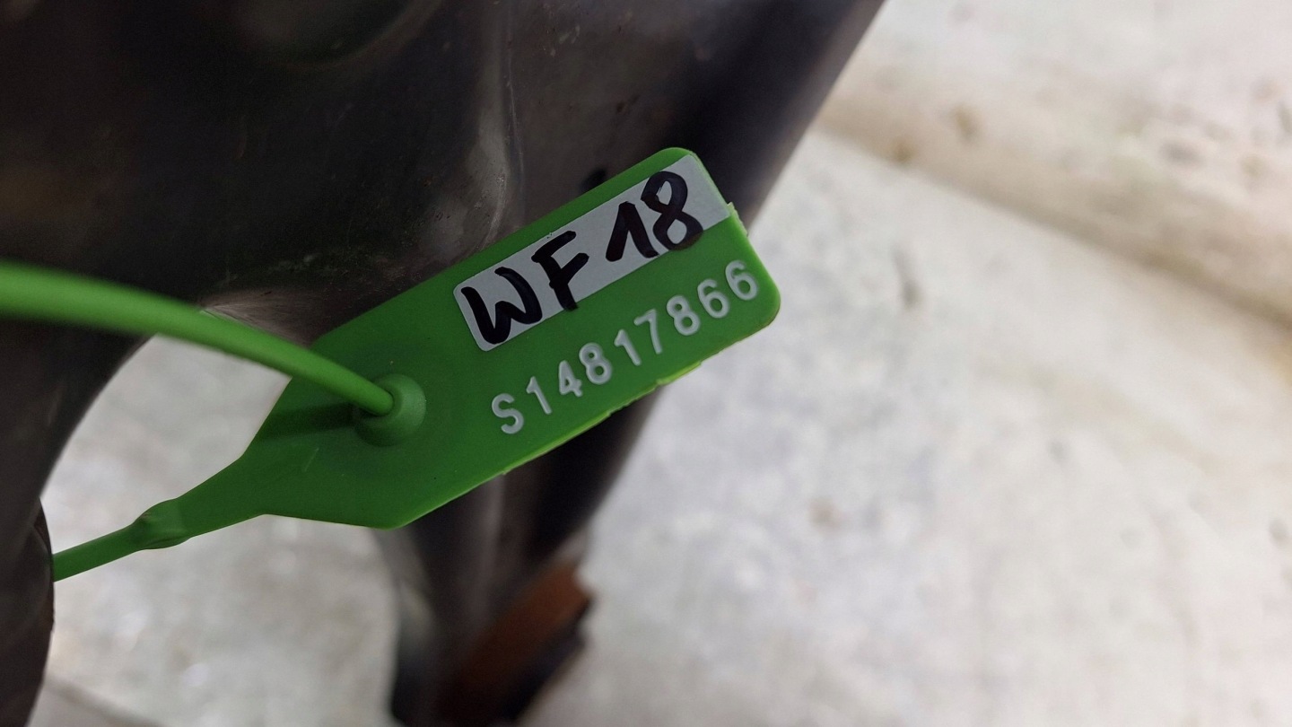 arm right front H1BC-3042R FORD FIESTA MK8