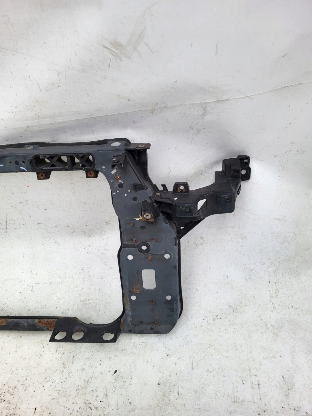HYUNDAI IX35 IX 35 09-15 support panel for radiators pillar 84111-2Y000