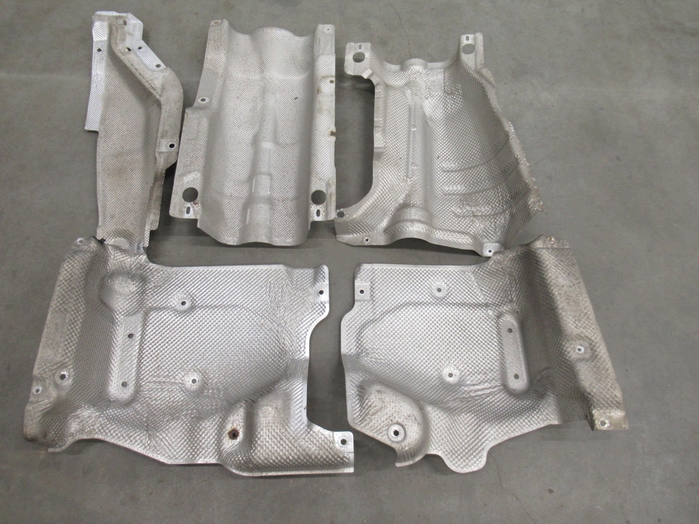 tlumič výfukový systém koncowki SWAP kryty BMW 3 E90 E91 E92 E93 N55 335i