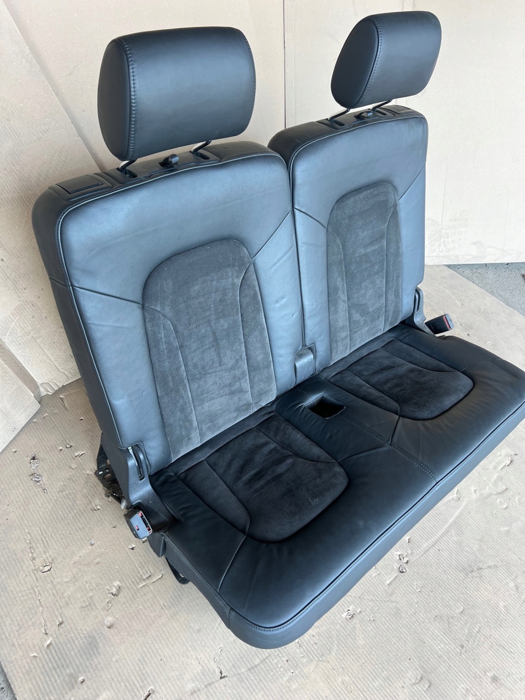 AUDI Q7 4L Sitz III 3 RZAD Halbleder