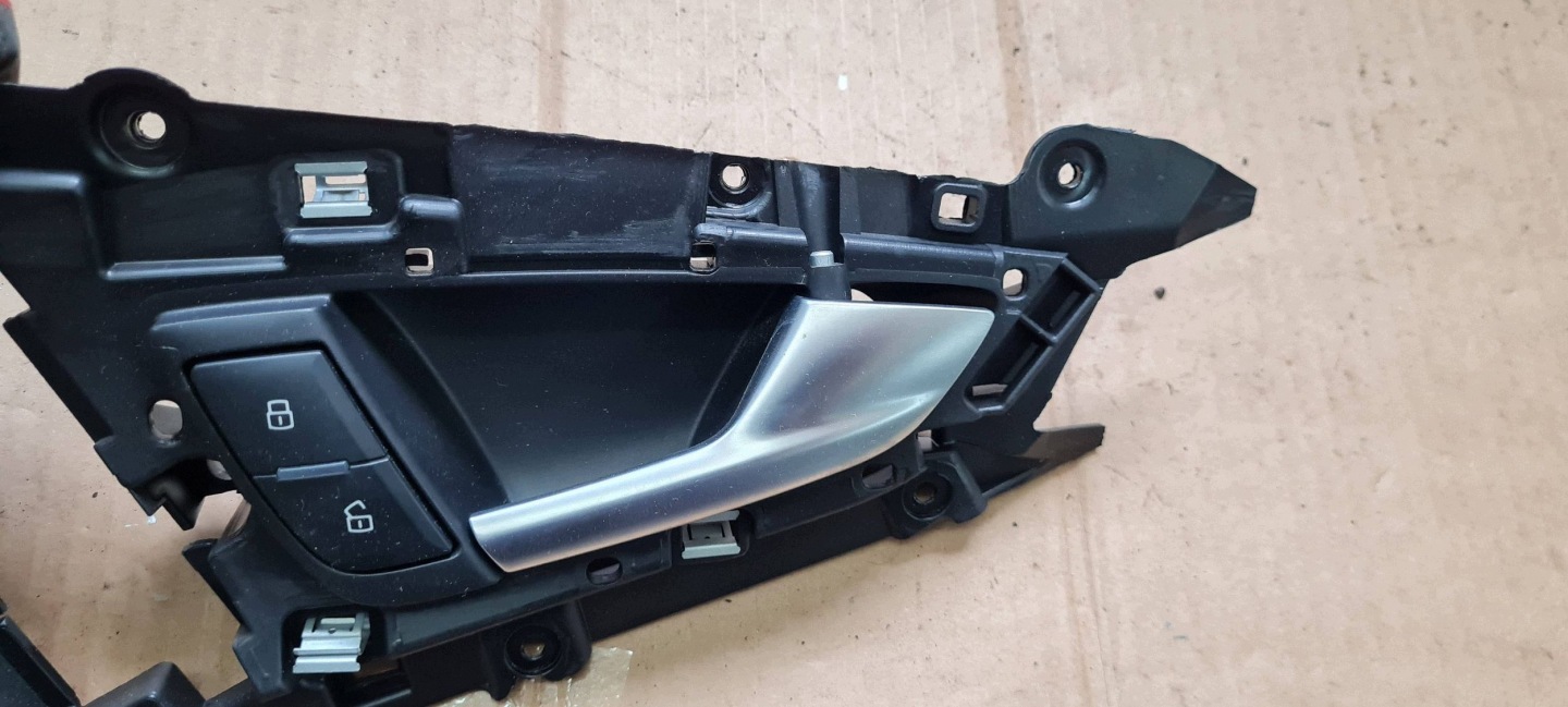 A7 4G handle door WEWNETRZA right right front 4G8837020A