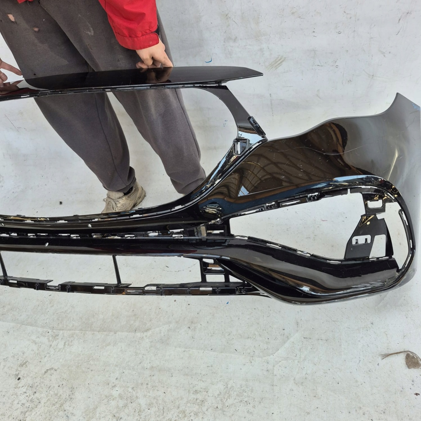 MERCEDES E-KLASA W214 AMG 23-> bumper front front PDC