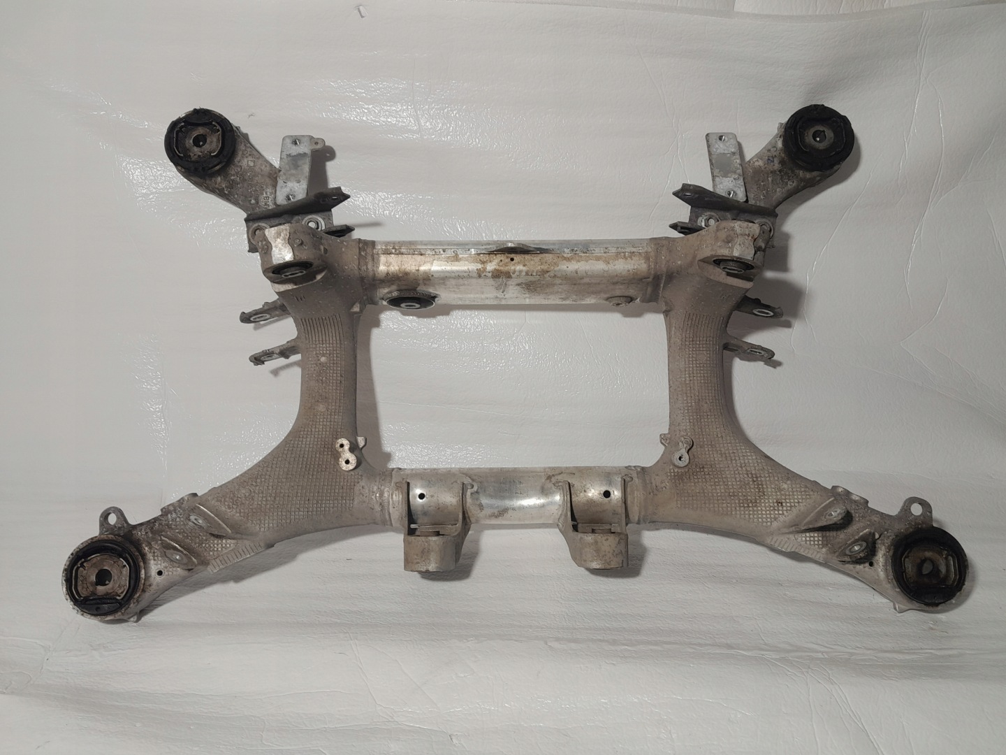 BMW 7 G11 G12 subframe axle beam axle beam rear part 6861096