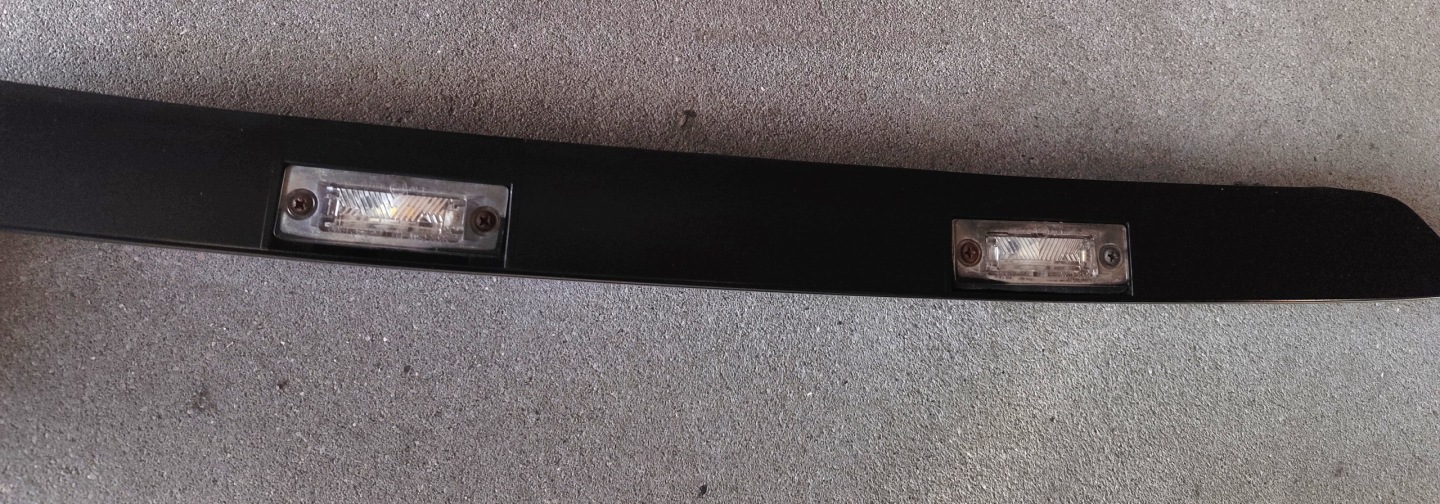 VW T5 cap moulding number plate light do bonnet/ trunk door