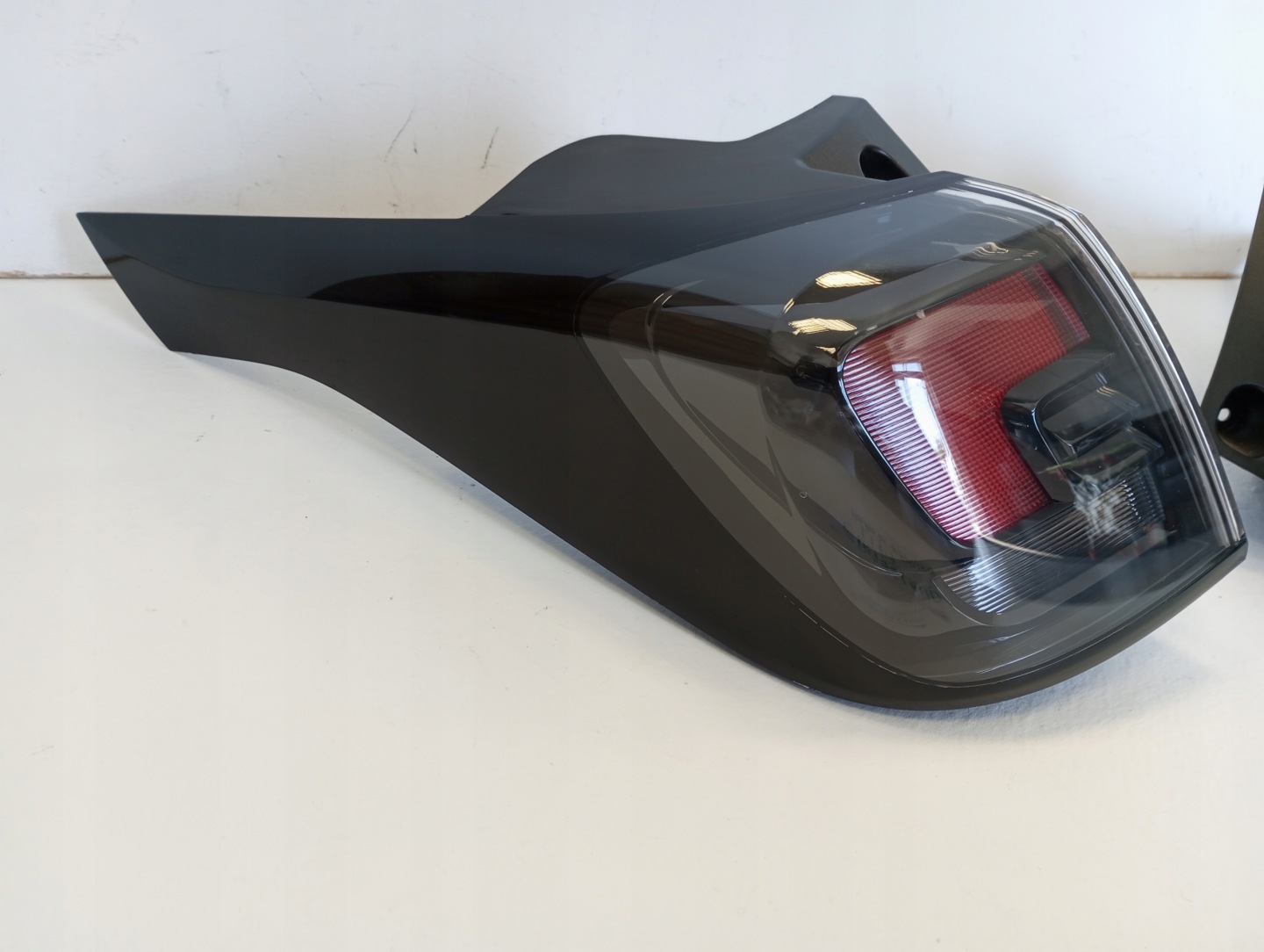 light rear part rear OPEL CROSSLAND LIFT BLACK EDITION