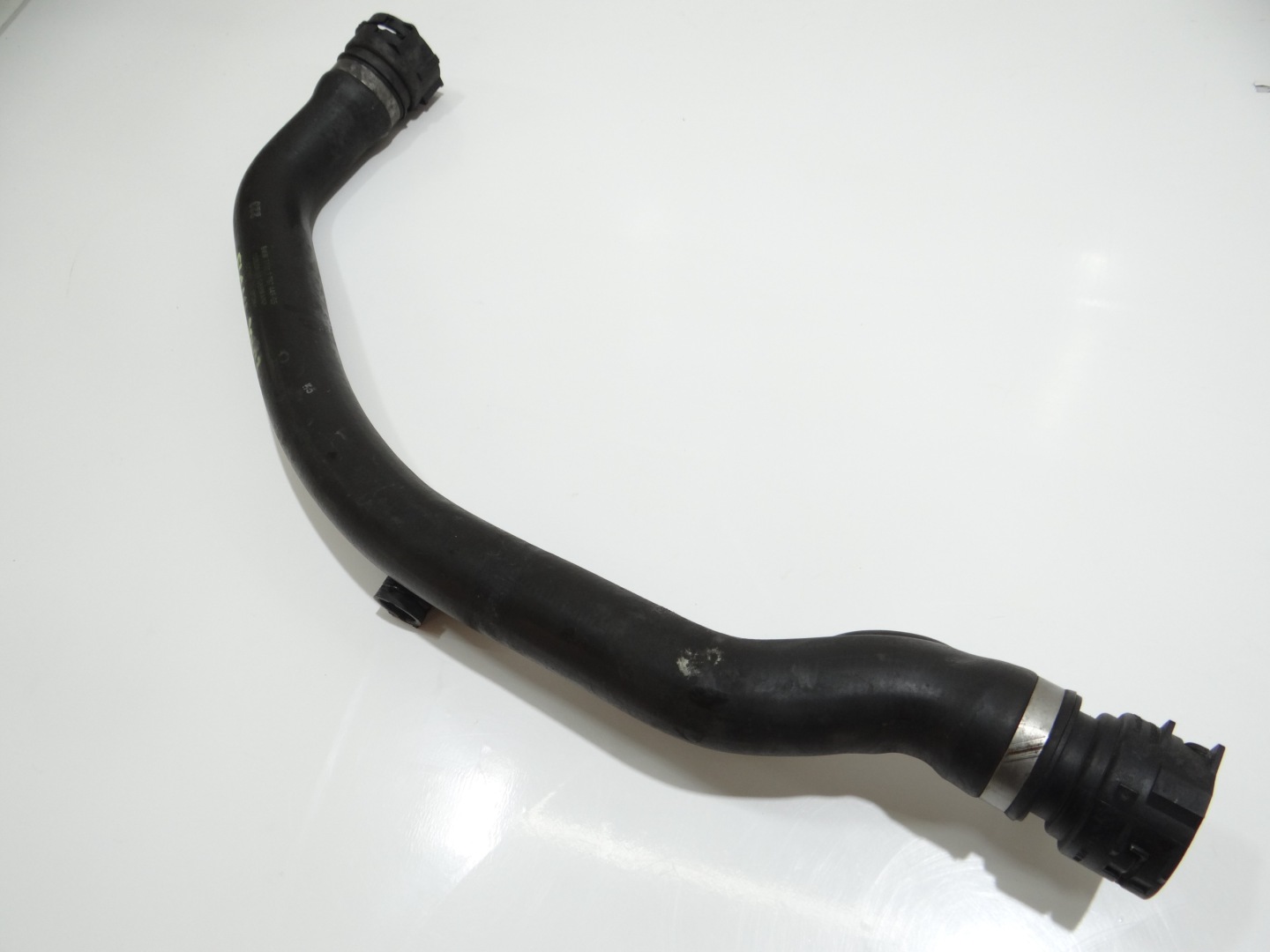 prijenos crijevo vode BMW E60 E61 306D3 OE 7787449 (4642161)