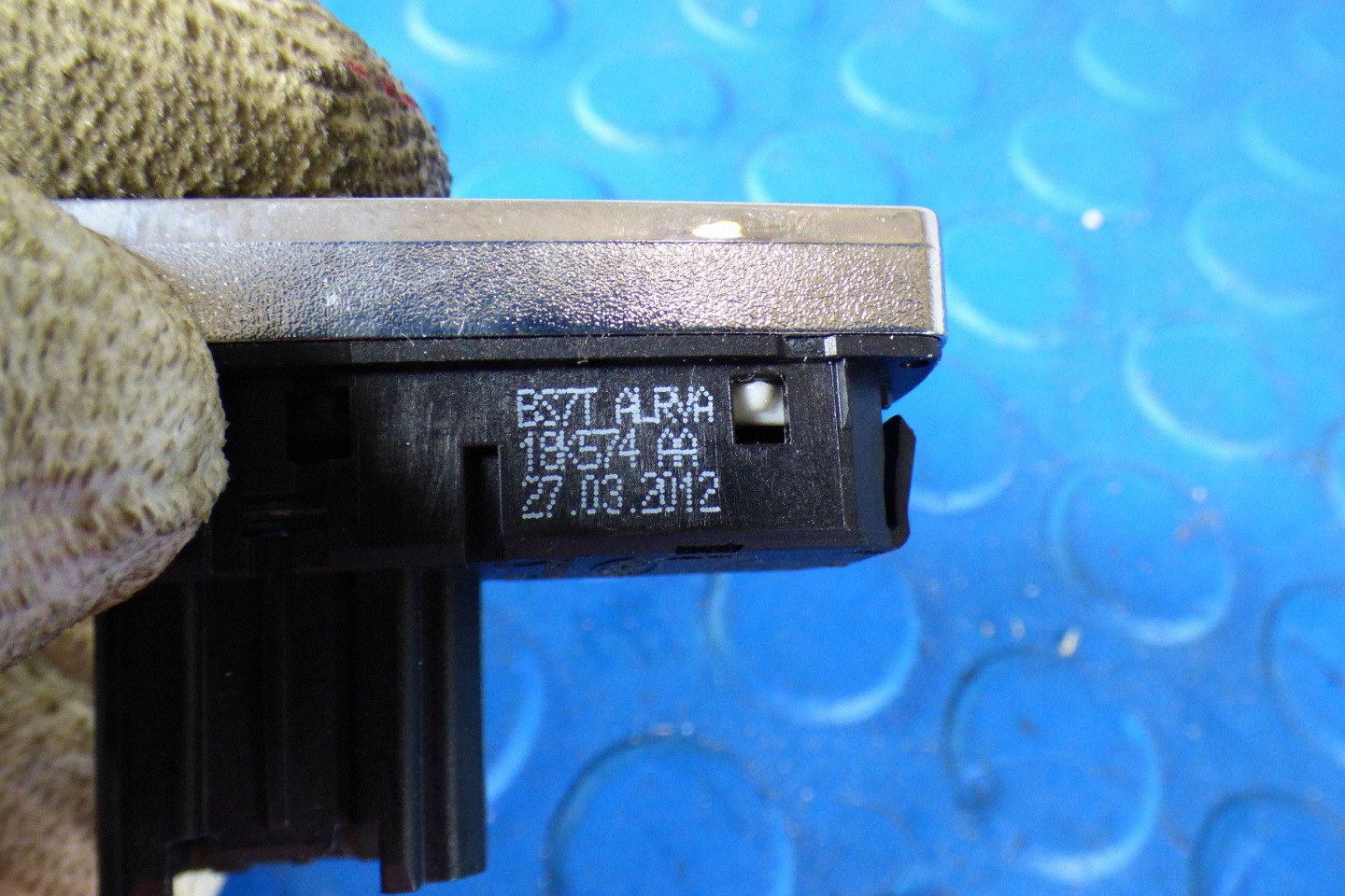 Ford Mondeo MK4 Châssis radia Unite commande clima Interrupteur ESP KPL. BS7118522