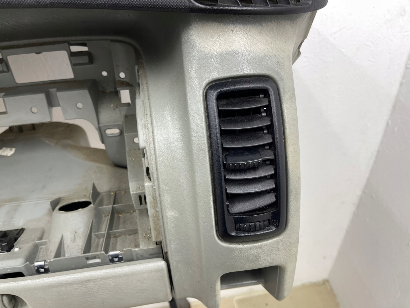 cockpit dashboard instrument panel RENAULT TRAFIC II LIFT 2007-2014 ROK