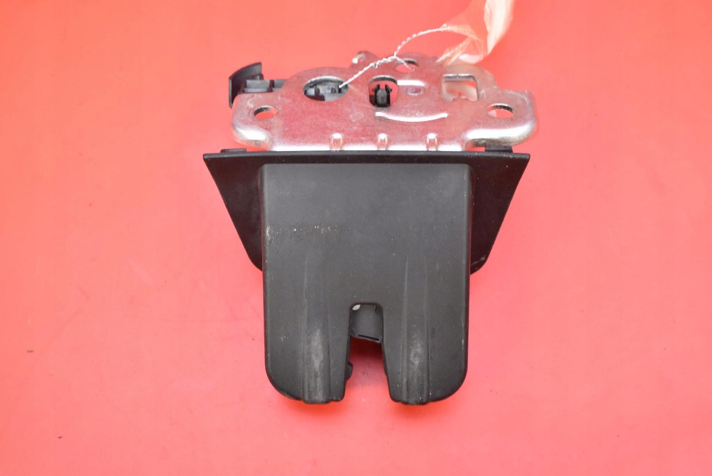 lock bonnet rear part boot 8R0827505 AUDI Q5 8R 08-12