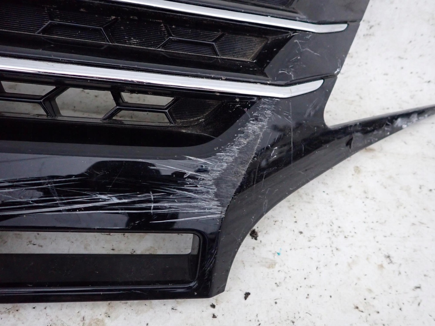 MITSUBISHI SPACE STAR II 2 LIFT 19- Grill Grill