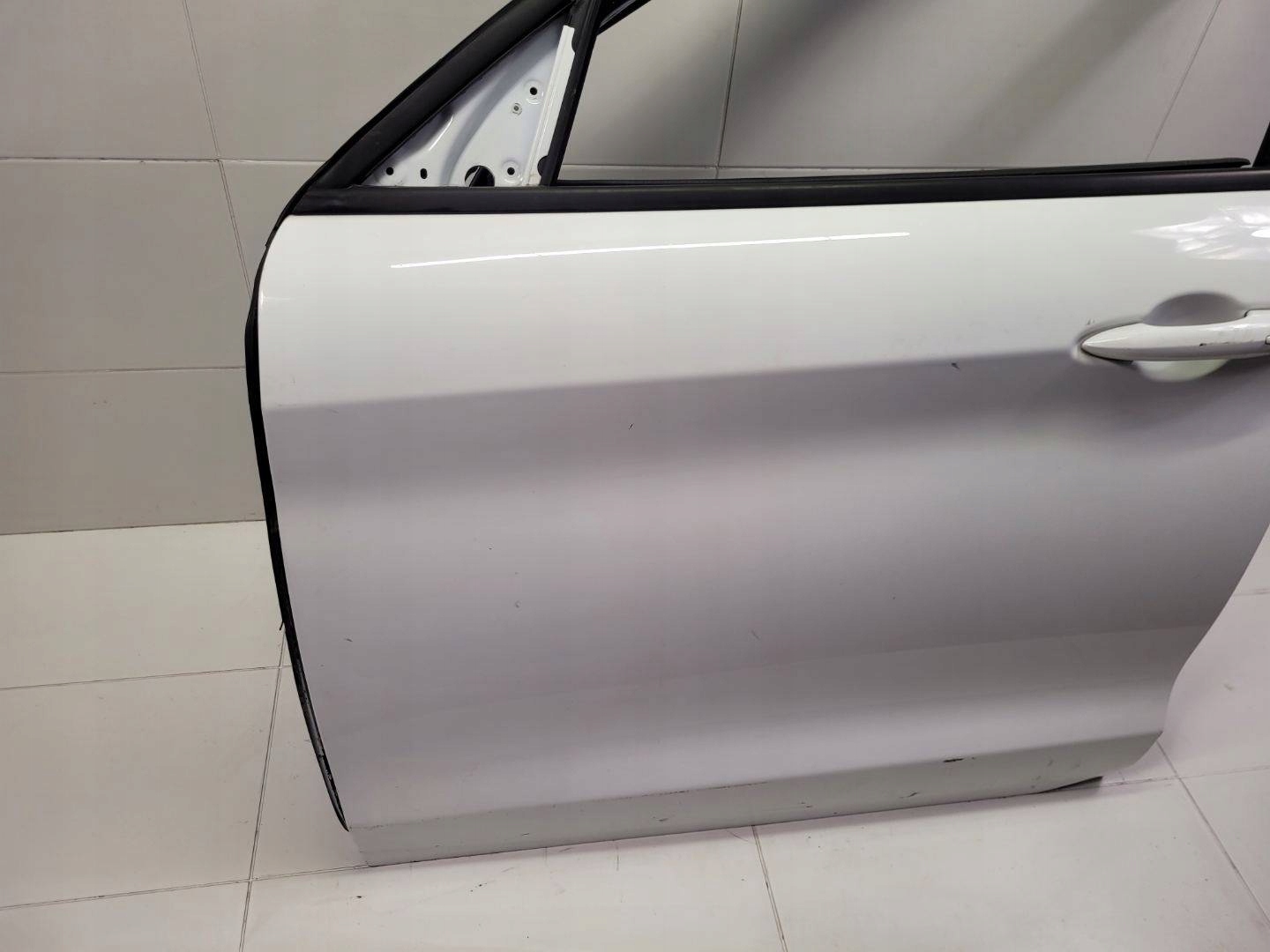 door front left side Alfa Romeo Stelvio 2017