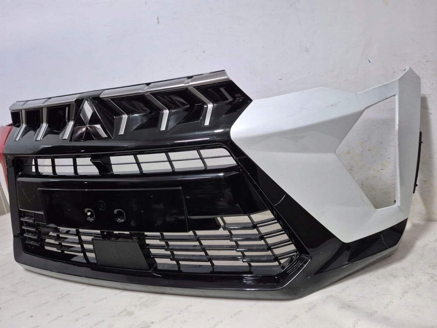 MITSUBISHI ASX II LIFT 24- bumper front front grill 622541496R
