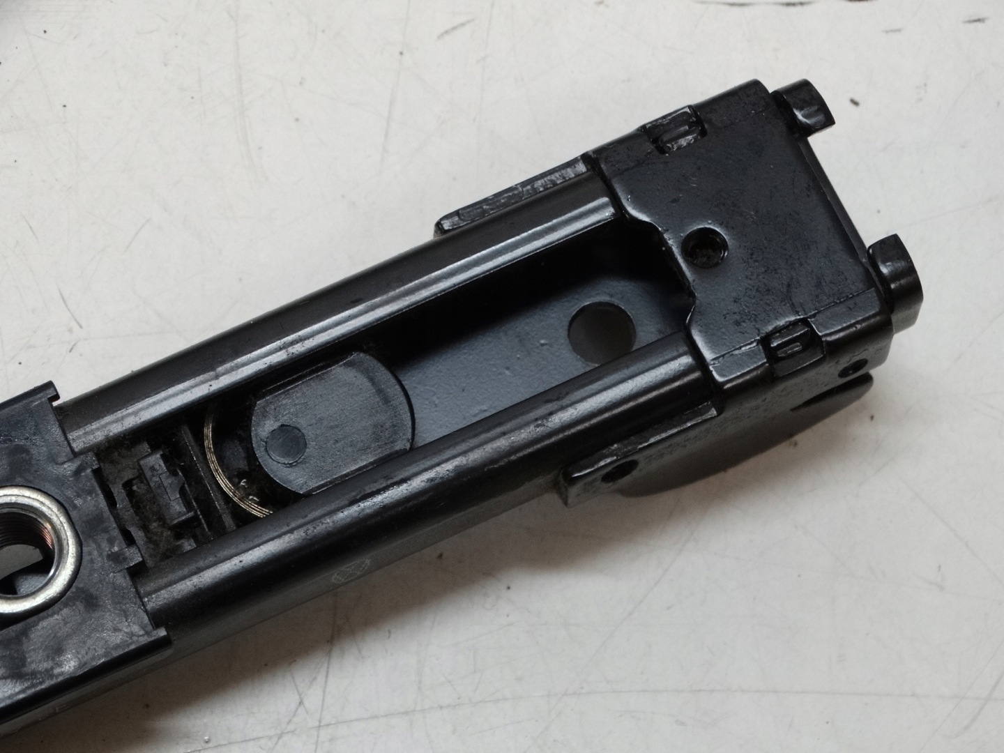 holder rail supports right OCTAVIA II 1T0857819