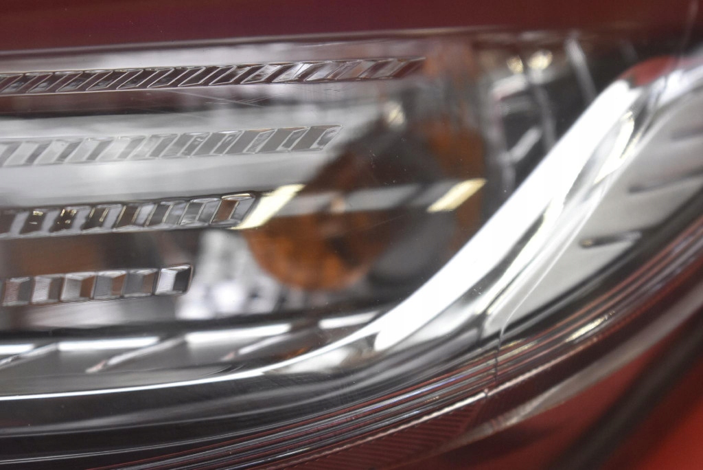 REFLEKTOR left light front LED EU HYUNDAI KONA 1 and 17-19