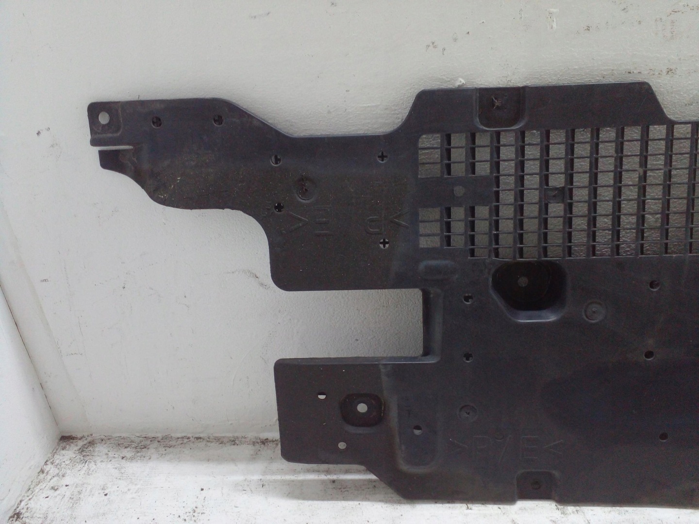 cover chassis right RENAULT MEGANE IV HB 16