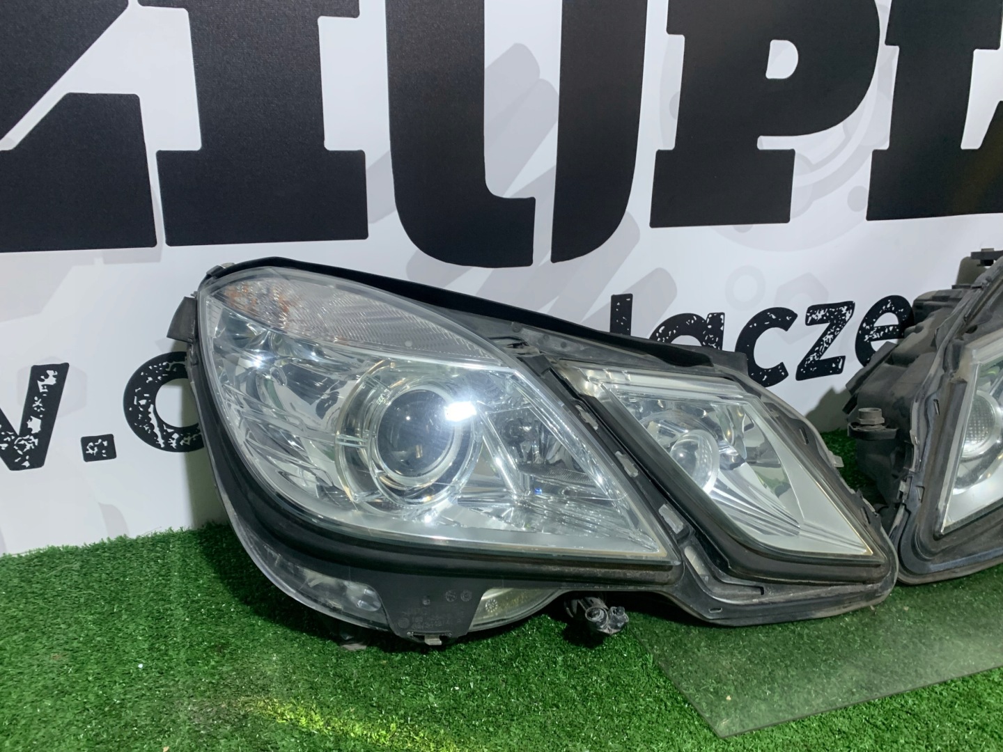 EUROPA MERCEDES E KLASA 212 light REFLEKTOR XENON right left W212