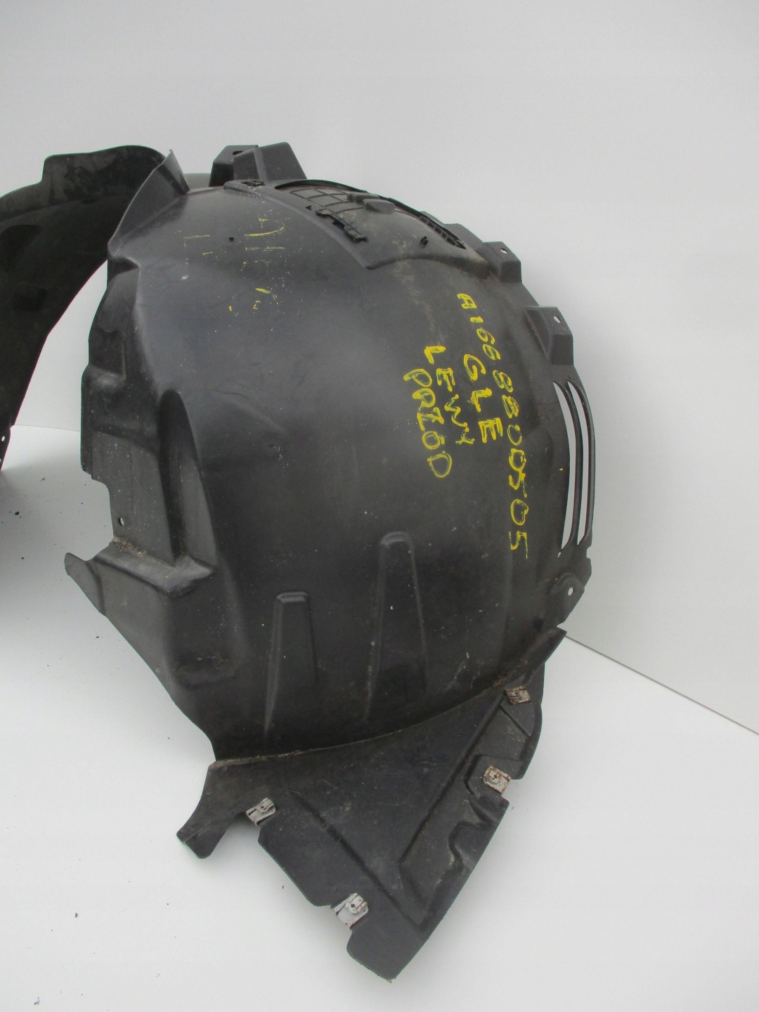 mudguard front right MERCEDES GLE A1668800505