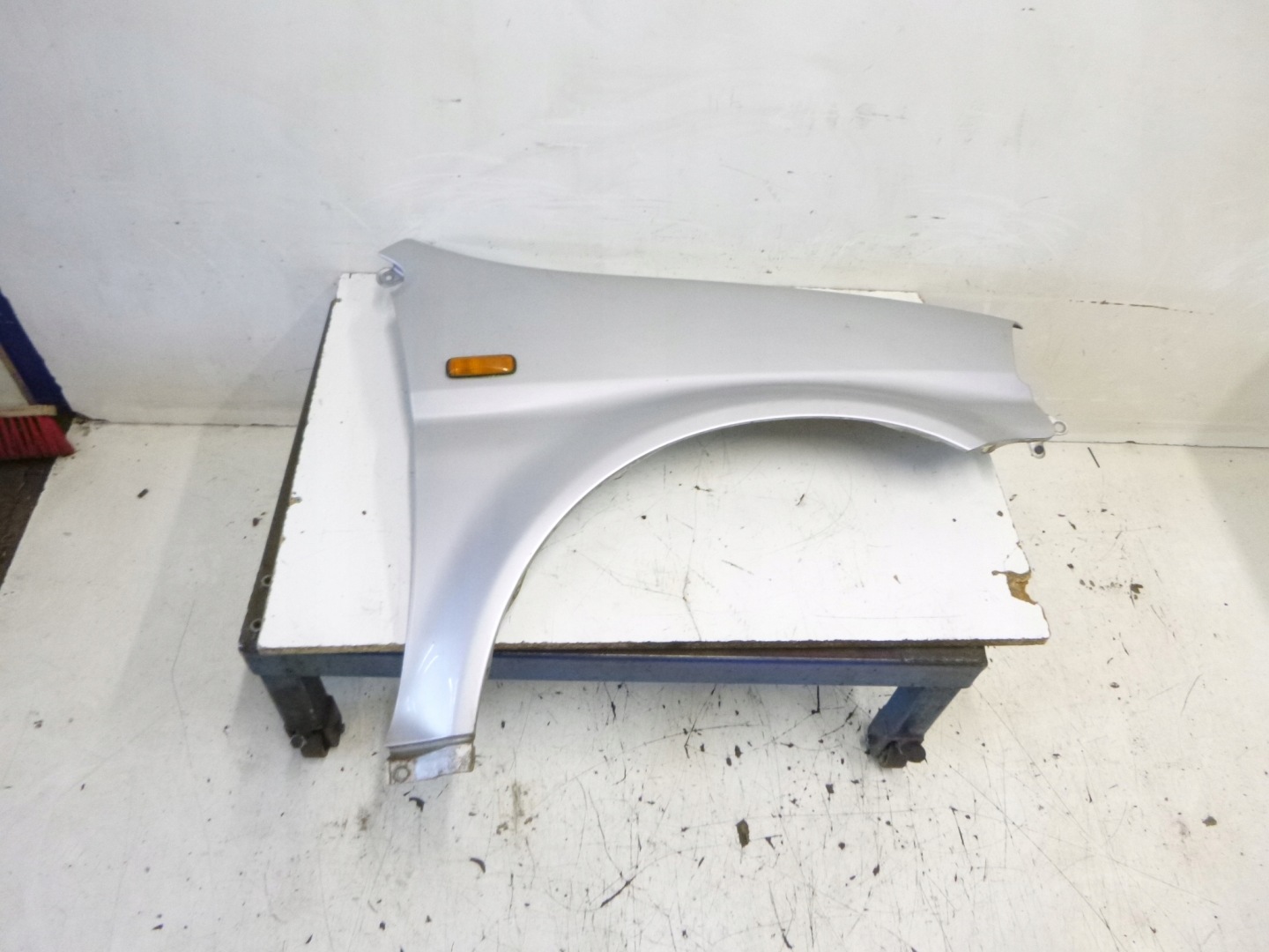 parafango Destra Honda HRV NH-583M 2000r.