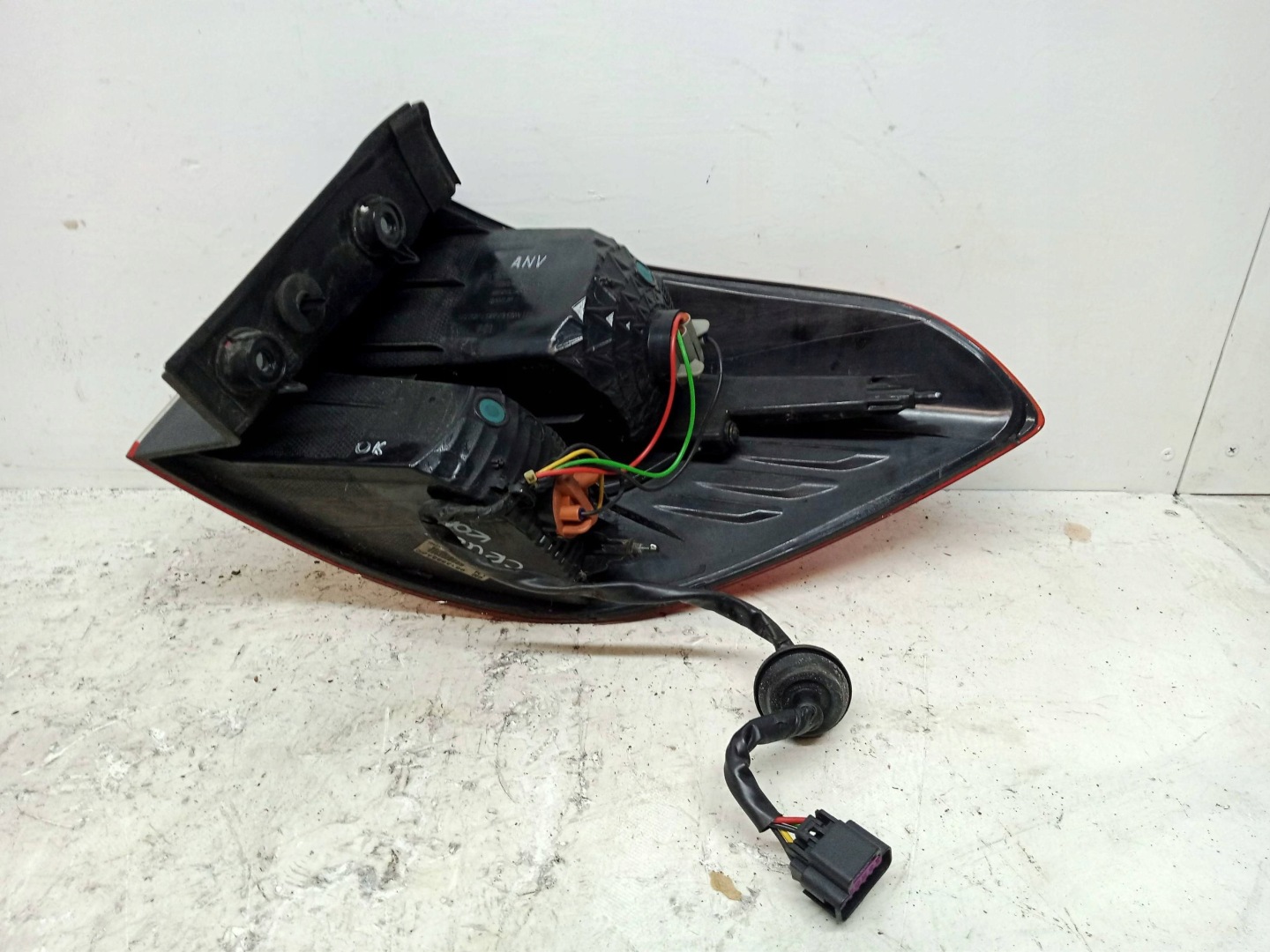 CHEVROLET CRUZE KOMBI light left rear part rear left 95135584