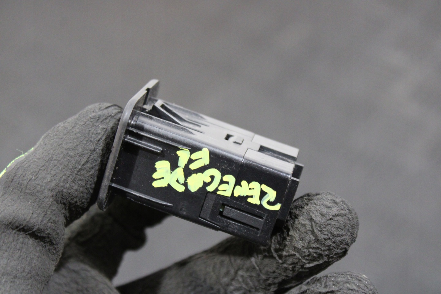 adapter USB 735600659 JEEP RENEGADE LIFT