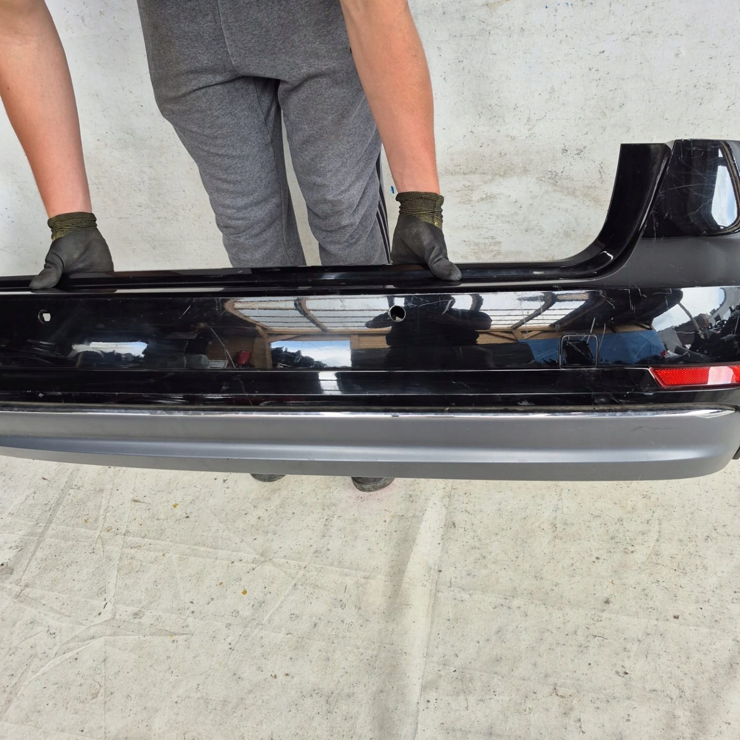 AUDI A4 B9 8W KOMBI 15-19 bumper rear part rear PDC
