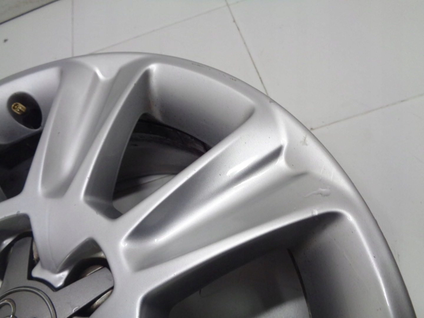 AUDI A1 8X disk hliníkový R15 6,5 J ET 34 8X0601025