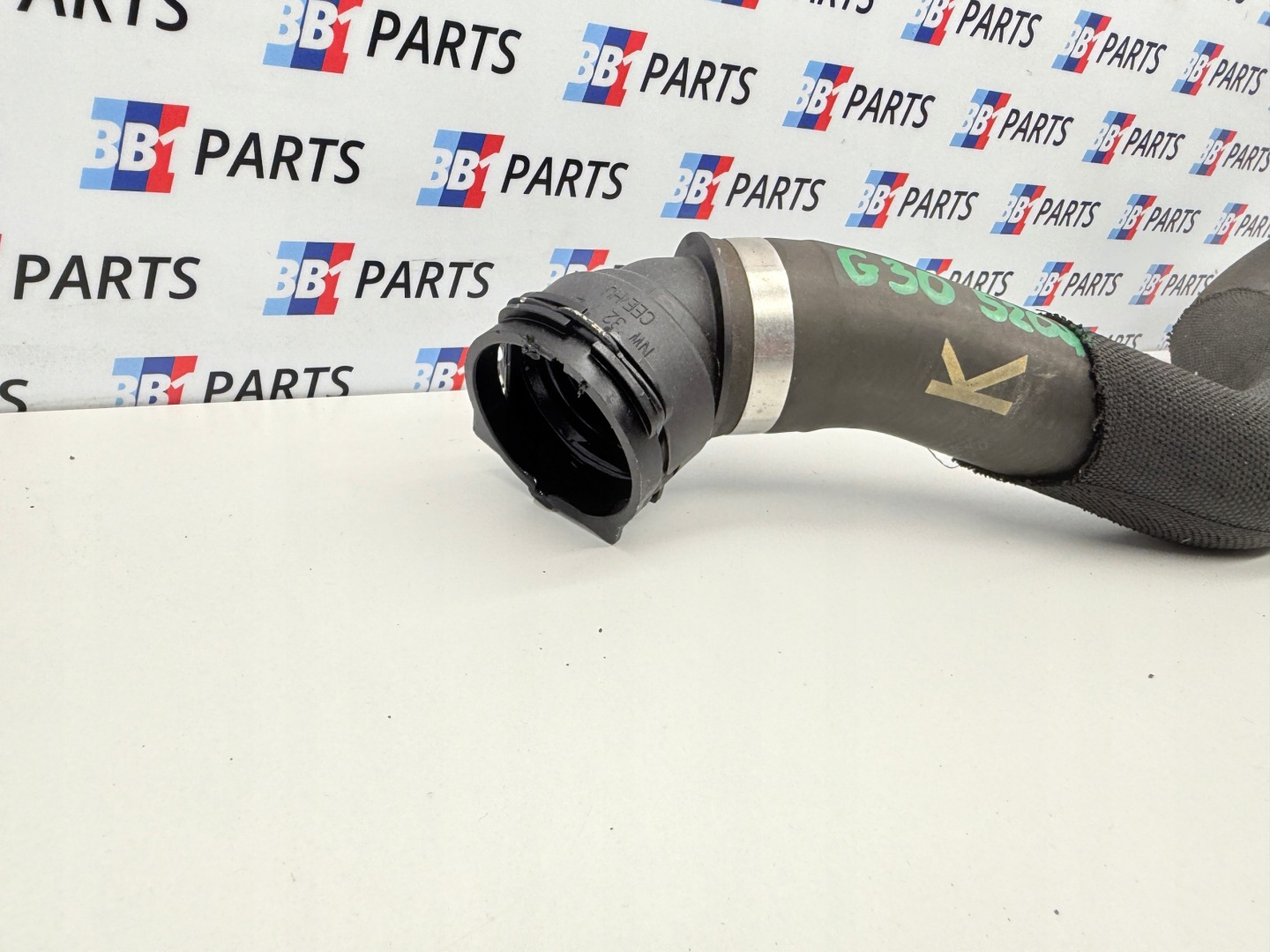 BMW G32 G30 G31 crijevo prijenos vode 520D 518D 8581029