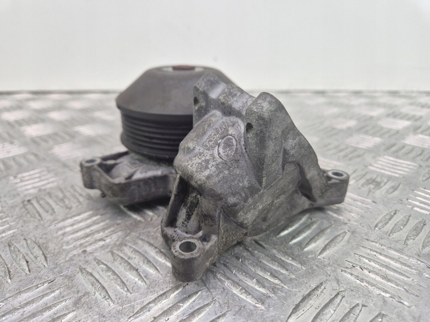 BMW 3 E90 E91 320d water pump 779764004 N47D20A