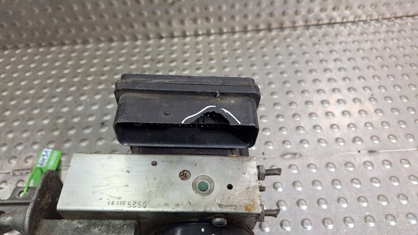 pump control unit ABS A0034319412 A2095450232 MERCEDES C KLASA W203