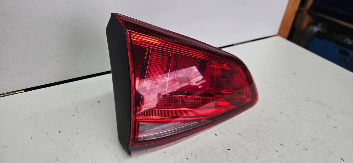 VW Golf VII 7 5G HB light rear w klapie rear part left