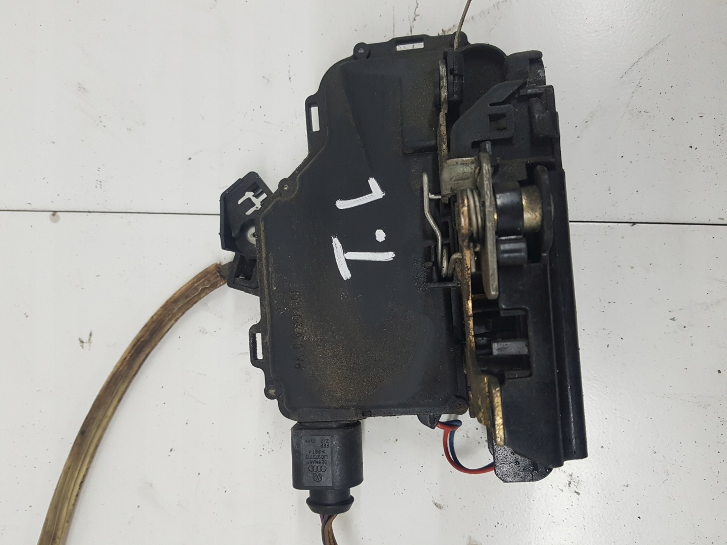 lock door left rear part rear SEAT LEON 6 PIN
