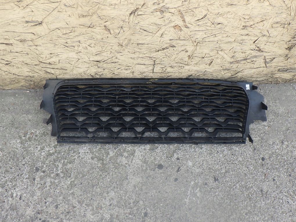 DACIA DUSTER II 2 17- grid of a bumper front
