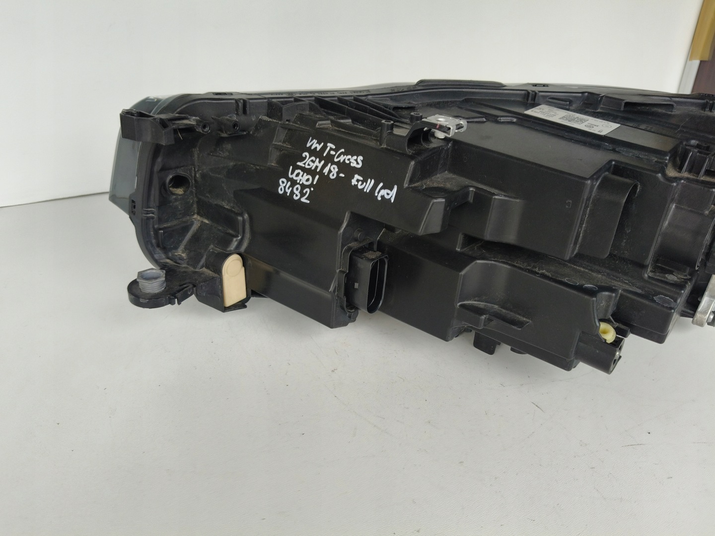 light right REFLEKTOR VW T-CROSS 2GM 18- FULL LED