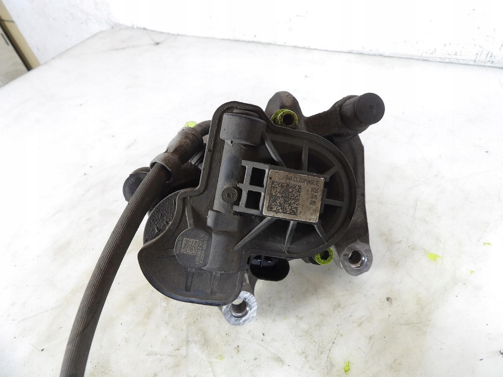 SKODA SUPERB IV 4 2.0TSI caliper brake rear part left