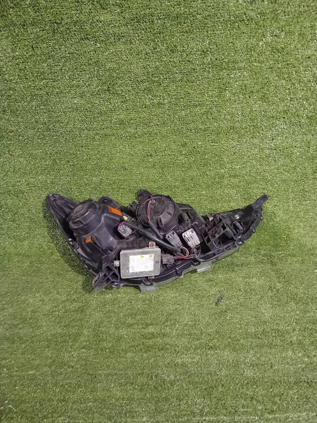 REFLEKTOR left front MITSUBISHI ASX 10- XENON NR.983