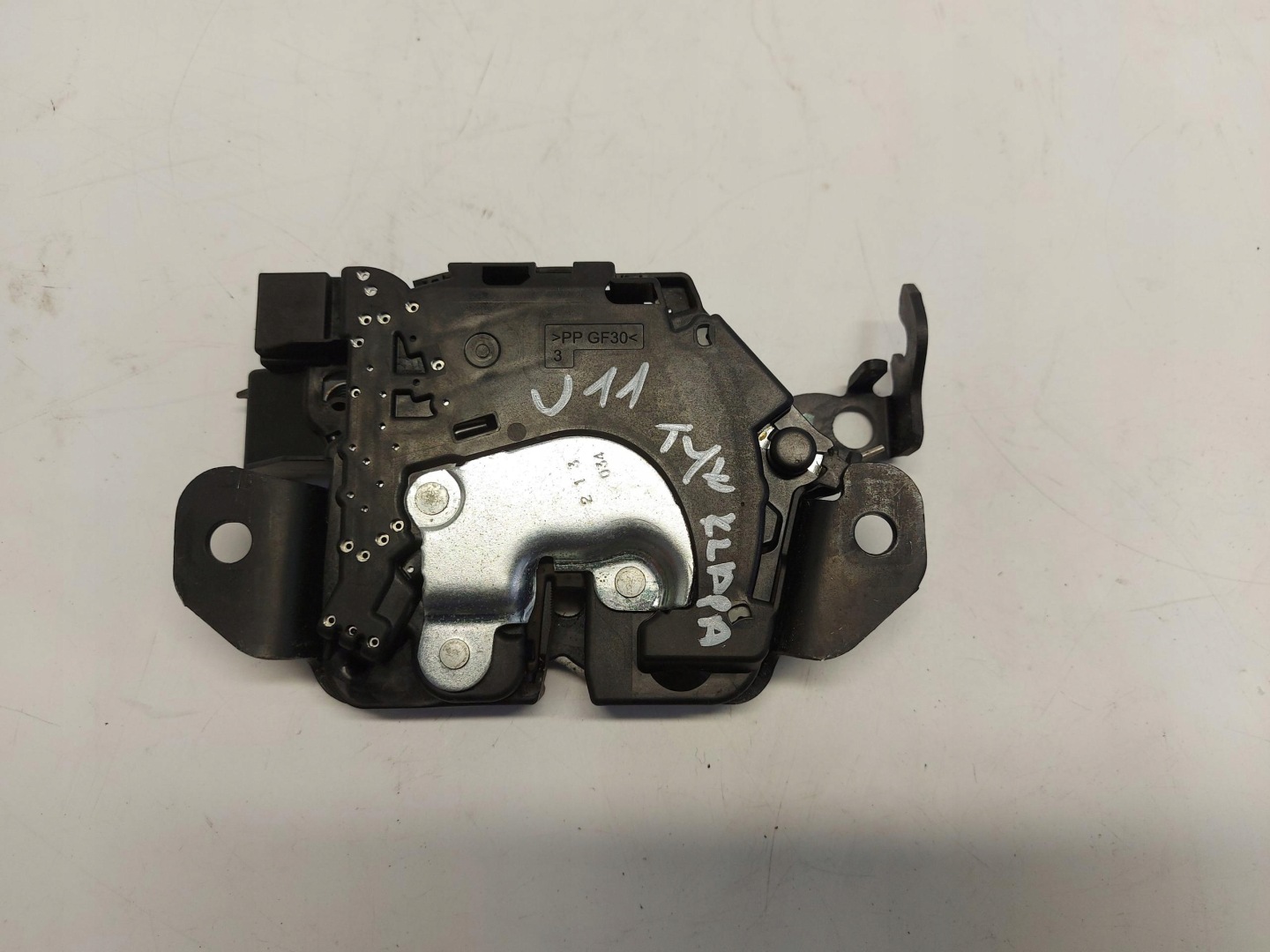 BMW iX1 X1 U11 lock bonnet boot 9479147