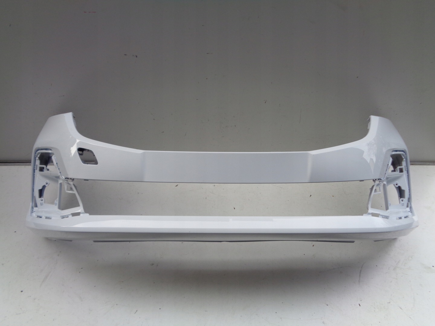 FRONTSTOSSSTANGE FORD TRANSIT CONNECT III 22- 28908