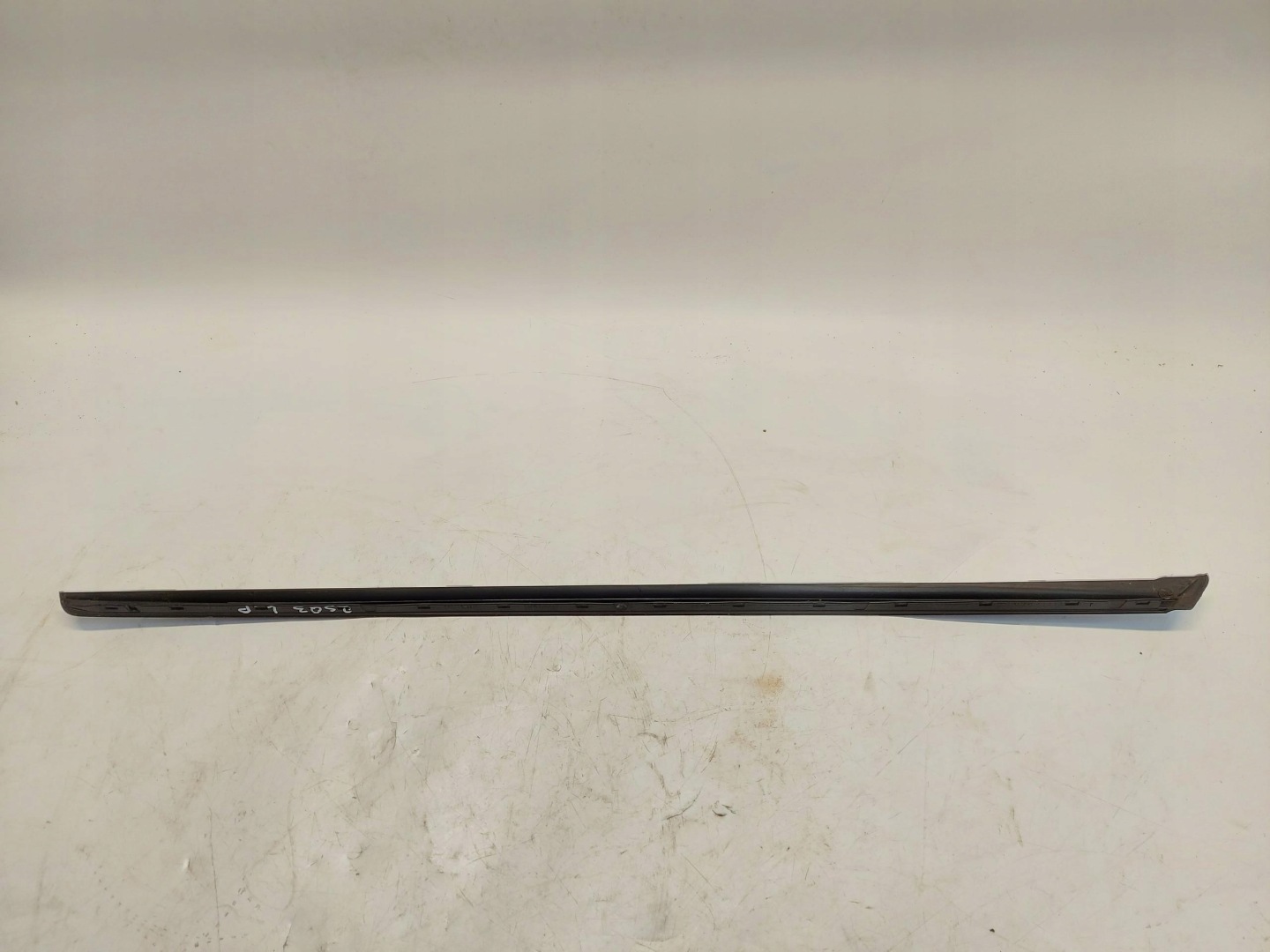 Audi RSQ3 Q3 83A 2022r moulding windows left front 83A854827