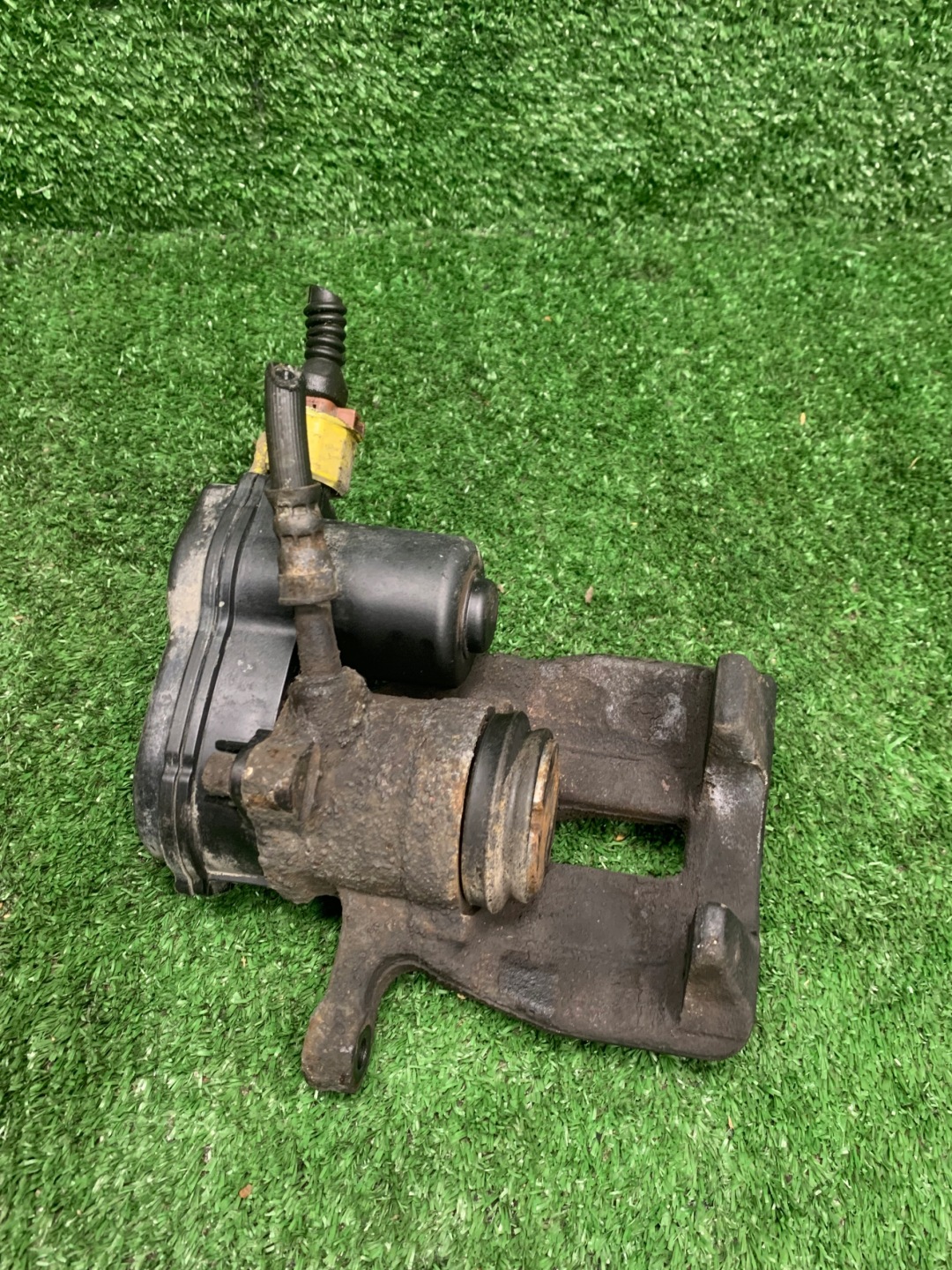 caliper brake AUDI A5 8T A4 B8 right rear part