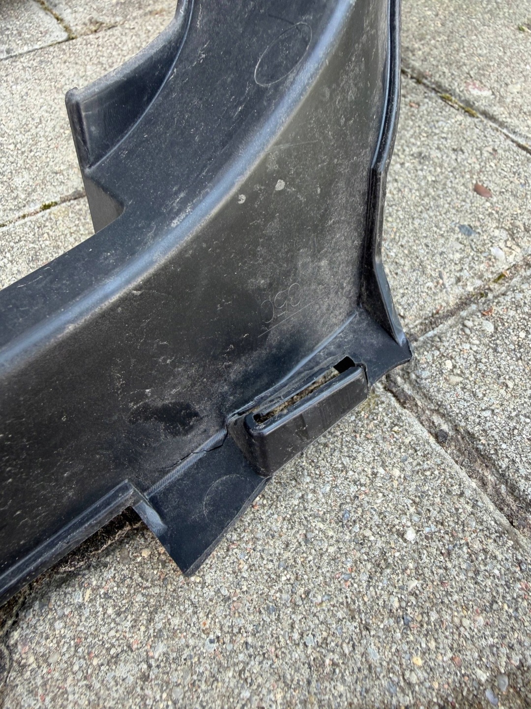 RENAULT KANGOO III console pillar grille 620368905R 620366493R