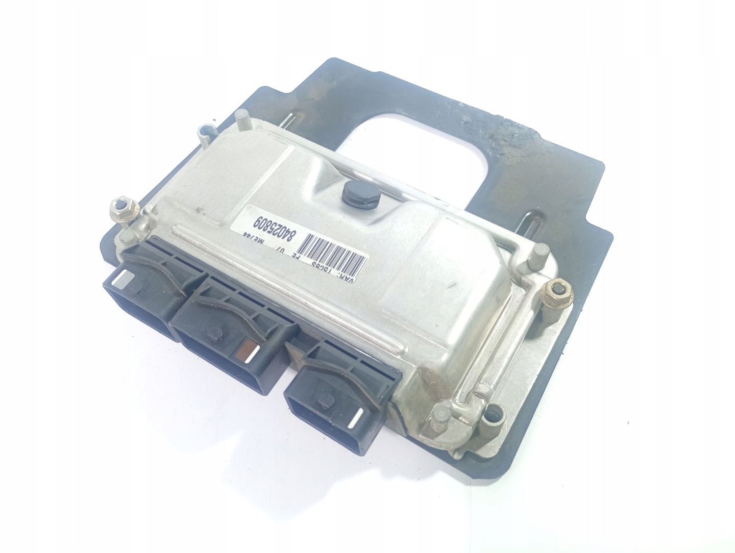 Peugeot 307 02-08 computer control unit of the engine OE 9657823880