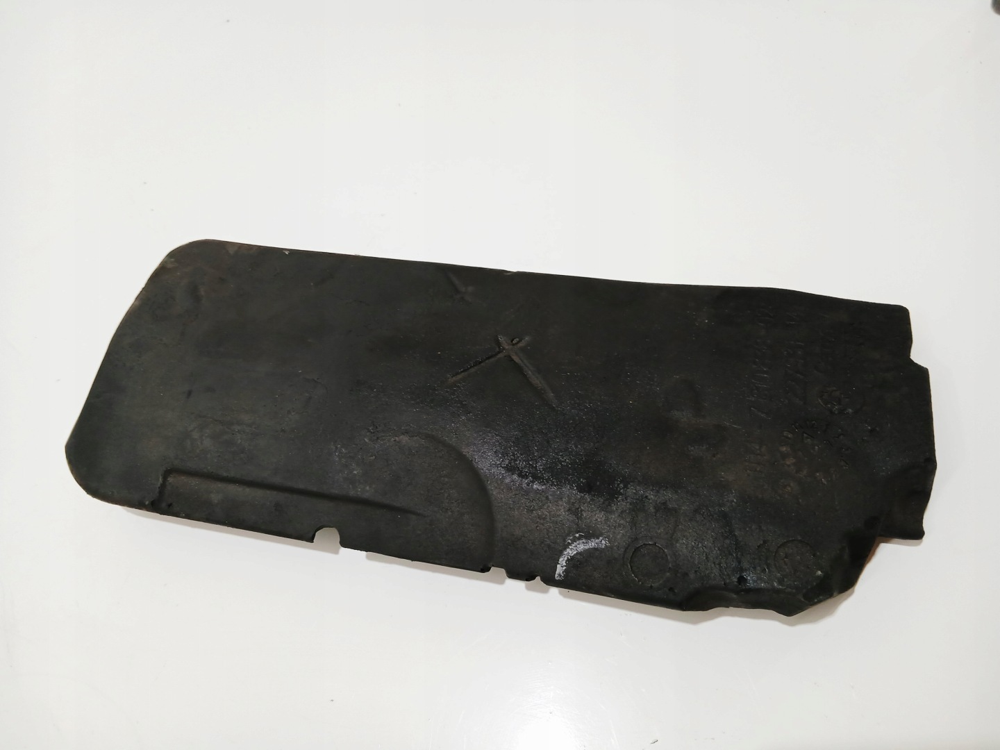 fedél hangszigetelő a motrot BMW E90 E91 E84 N47D20C OE 7810838 (24235121)