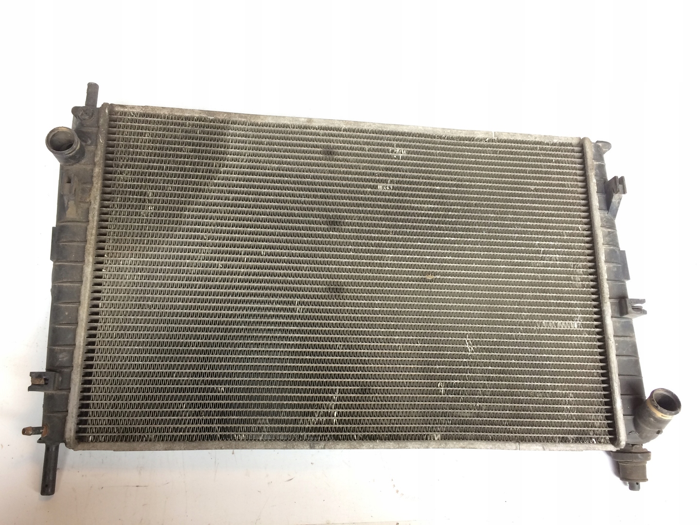 Radiatore / Raffreddatore FORD MONDEO FORD