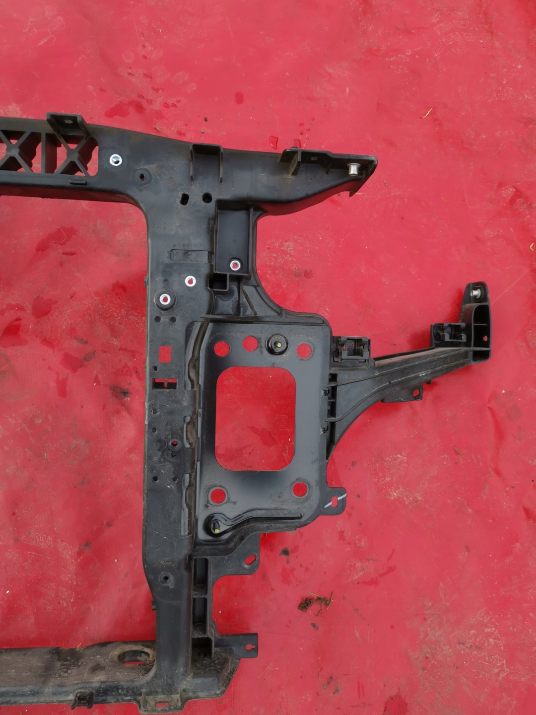 HYUNDAI I30 III 3 support panel for radiators 64101G4000