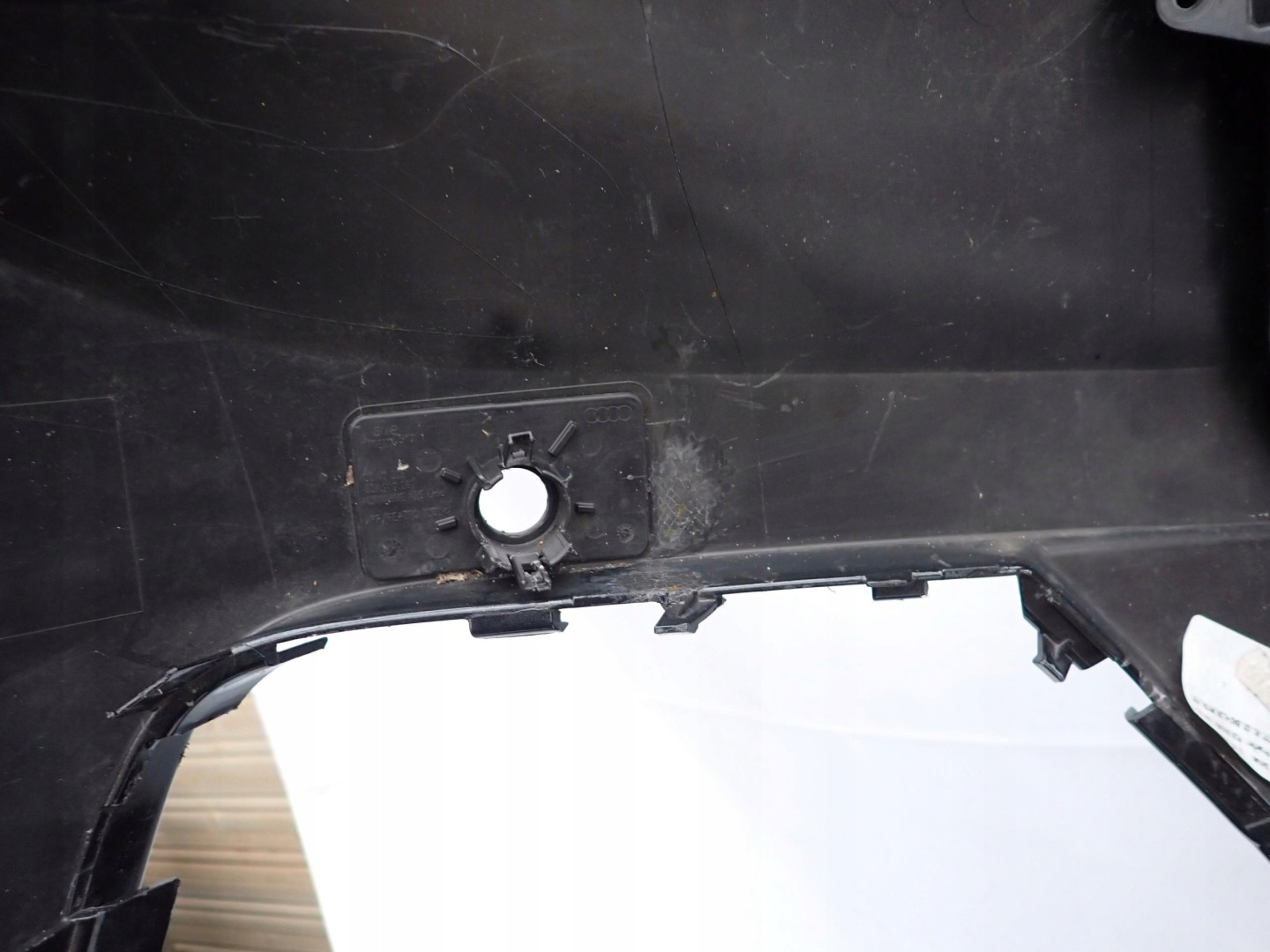 AUDI Q3 II 83A 18- bumper front front PDC