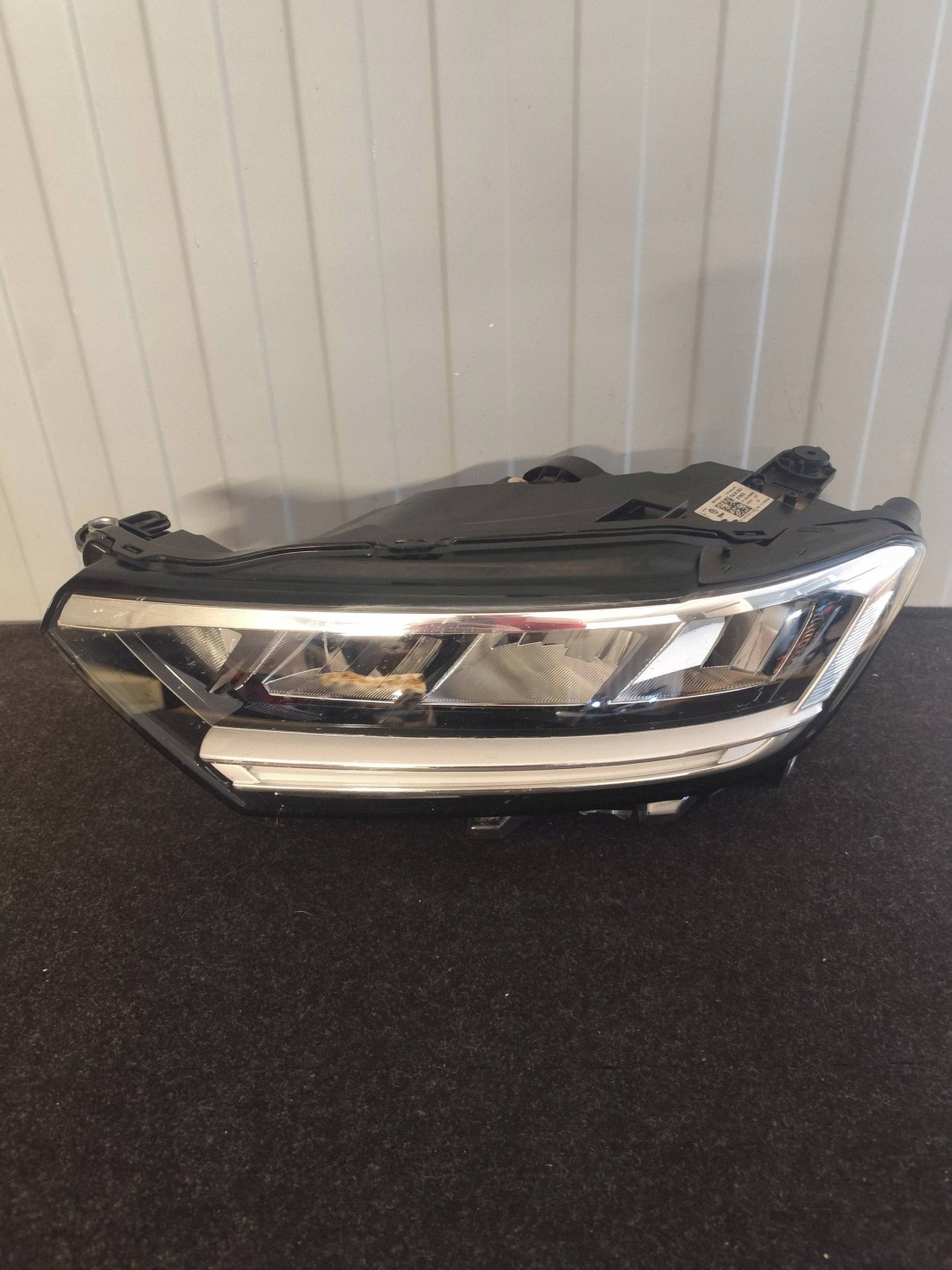 VW T-ROC LIFT 2GA light front left FULL LED 2GA941005F dismantling