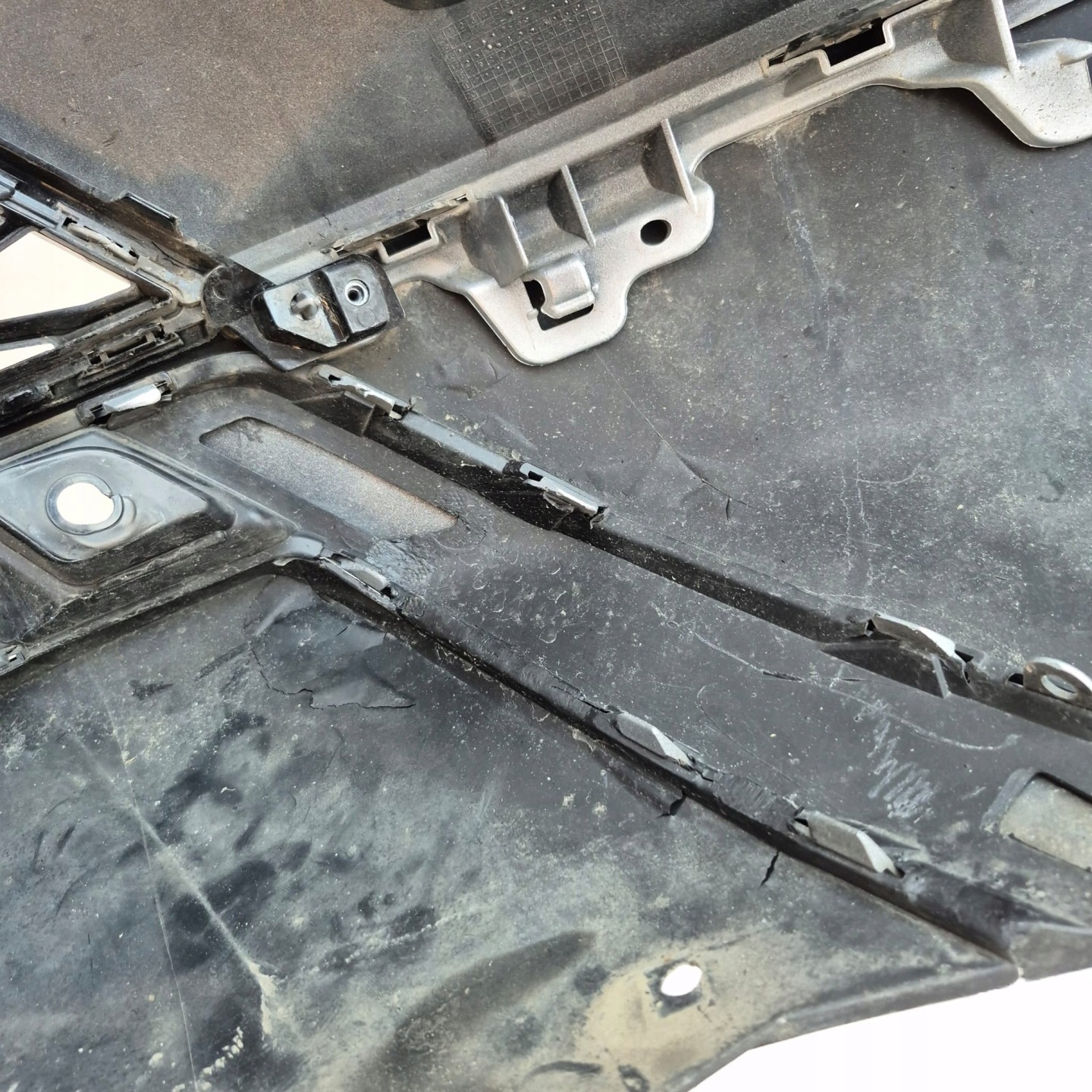 SEAT ATECA 16- bumper front front PDC SPR 575807221