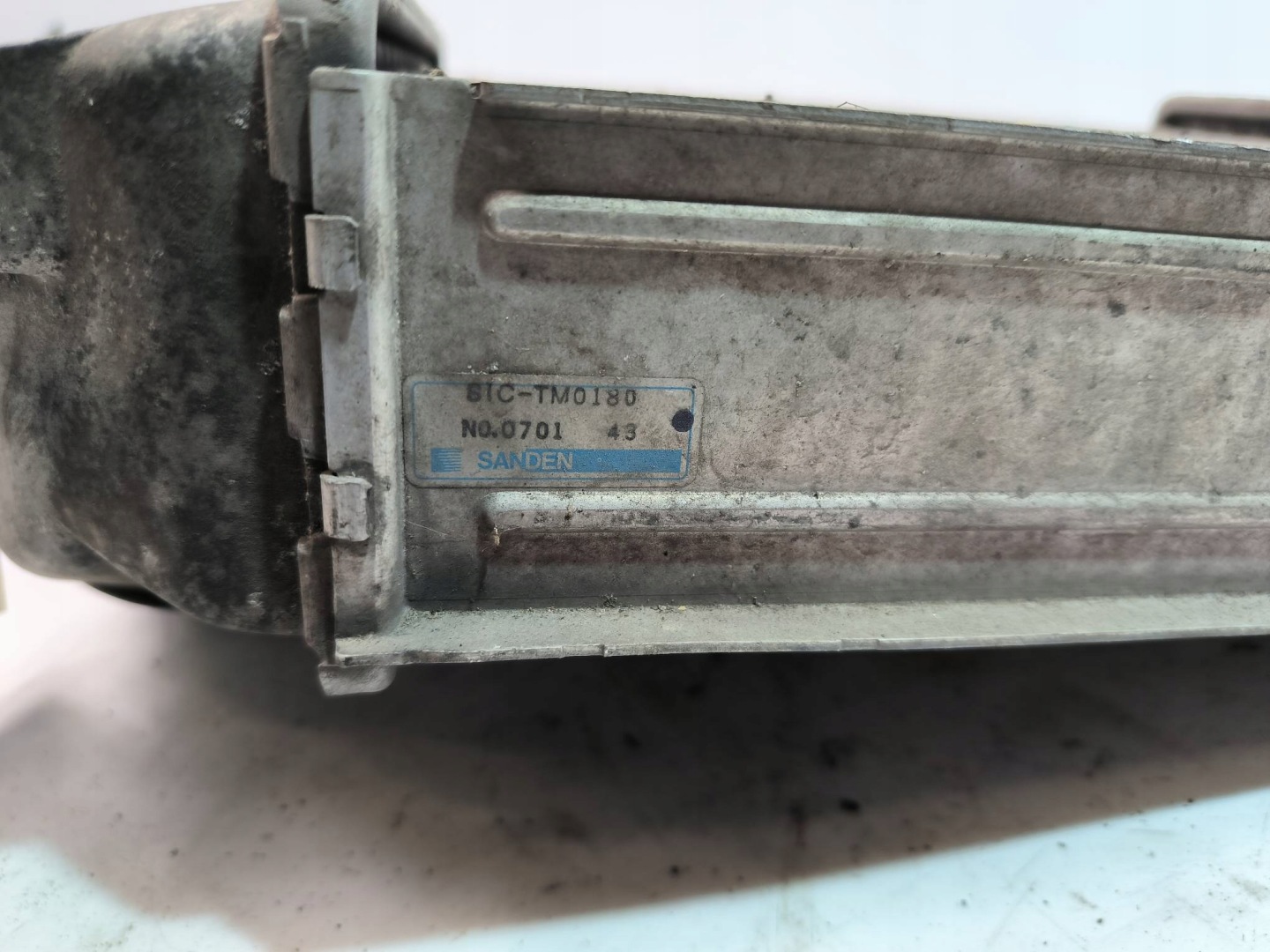 radiator intercooler SIC-TM0180 SUBARU OUTBACK IV