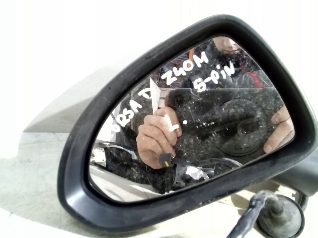 Opel Corsa D mirror left elektr 5 PIN Z40M